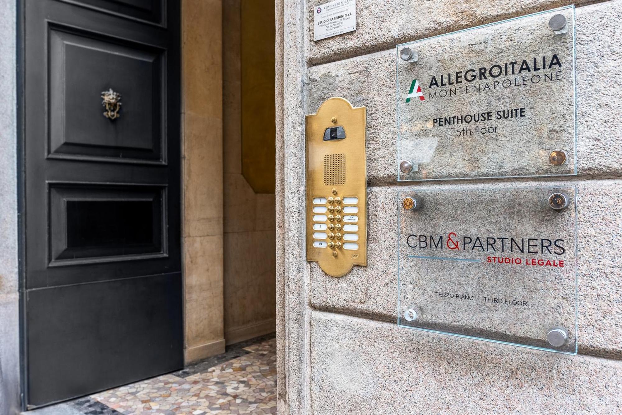 Allegroitalia Penthouse Montenapoleone Milánó Kültér fotó